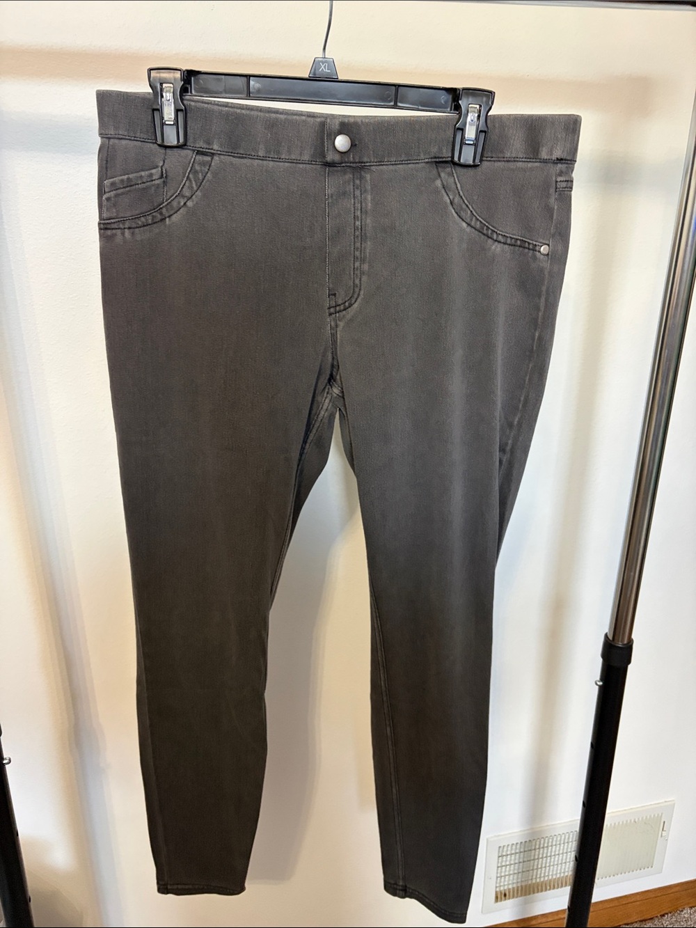 Utopia light gray denim jeggings